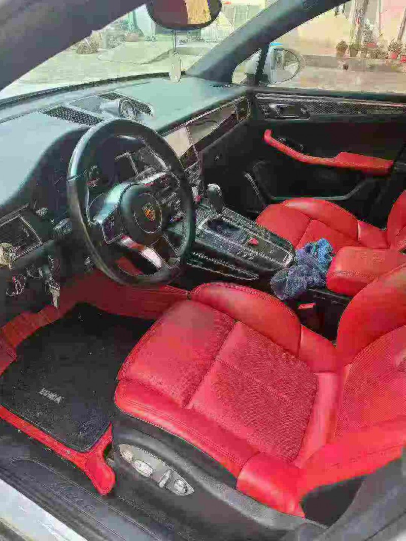淮安17年保时捷Macan6