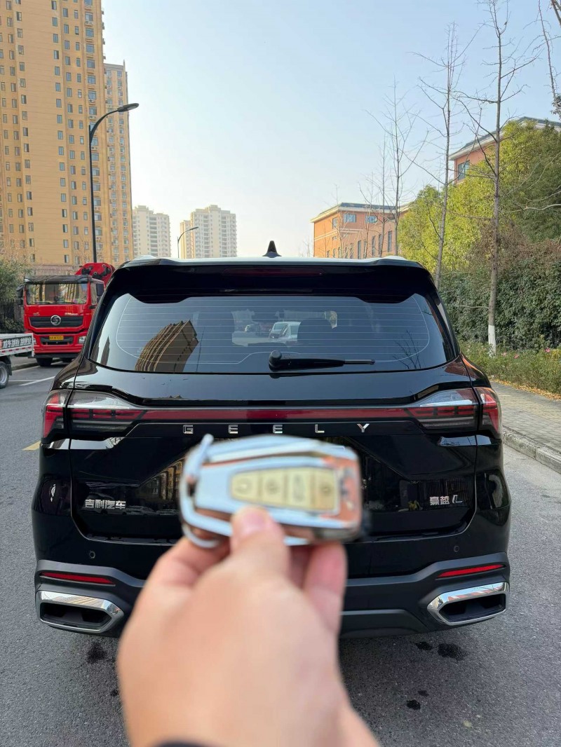 淮南23年吉利星越7