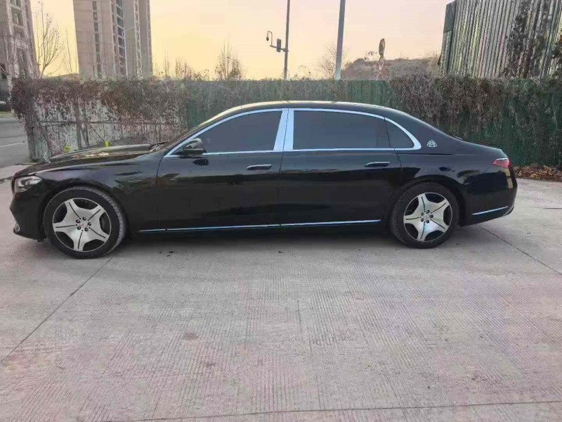 徐州25年奔驰迈巴赫S级3