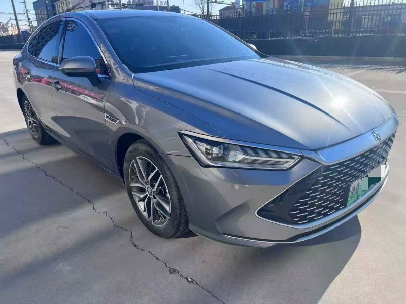 保定23年比亚迪秦3