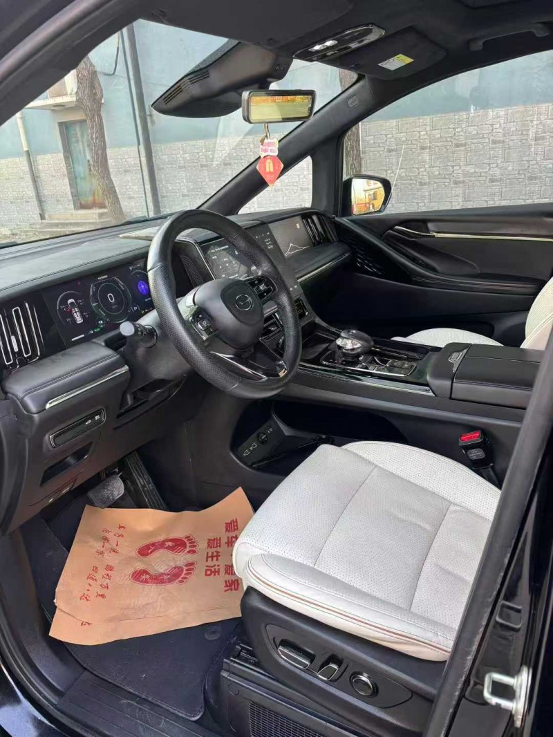 保定23年传祺M8/GM86