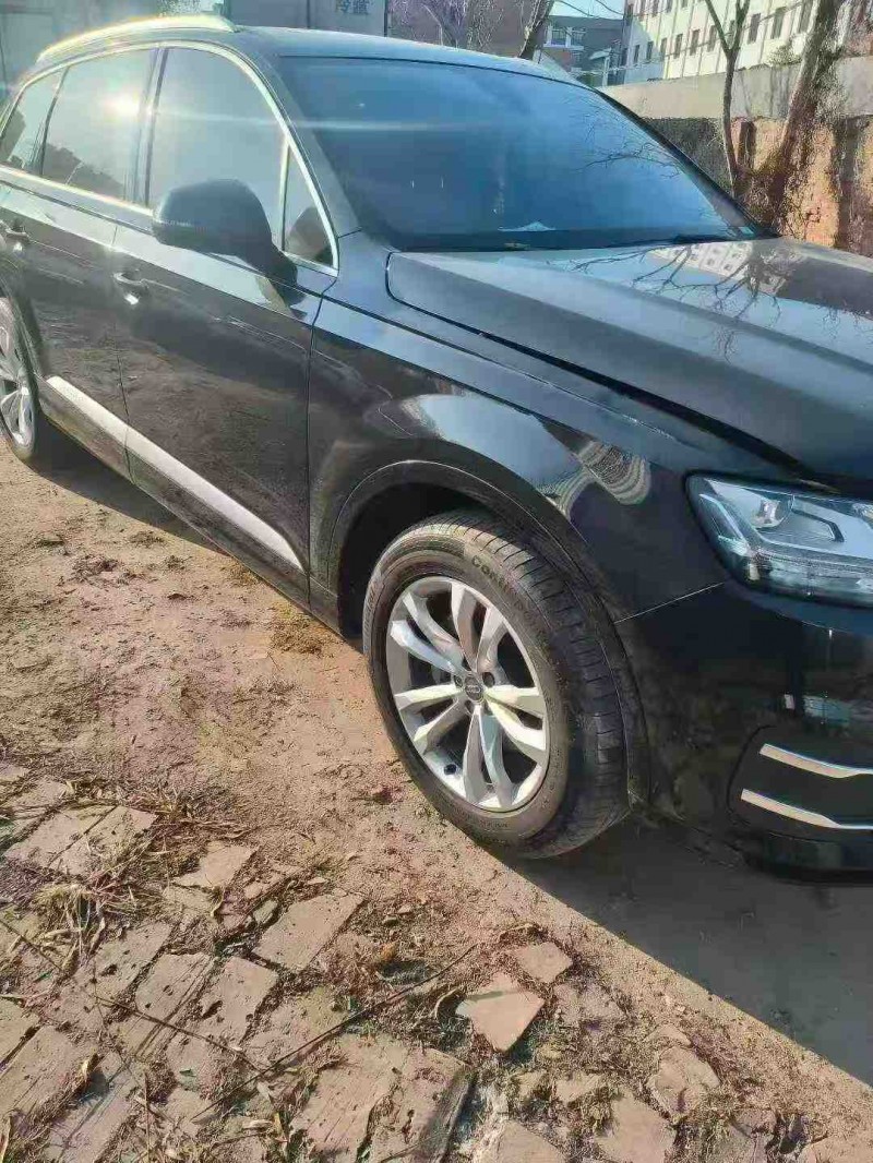 洛阳19年奥迪Q73