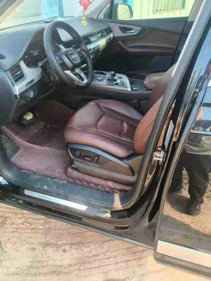 洛阳19年奥迪Q75