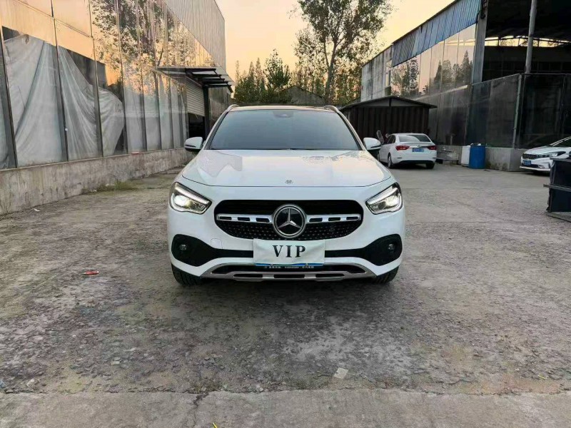 徐州23年奔驰GLA1