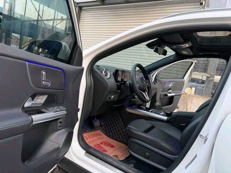 徐州23年奔驰GLA5