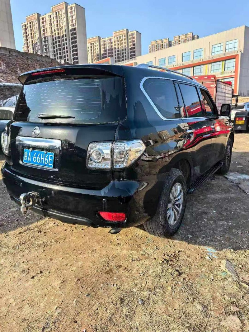 榆林17年日产途乐8