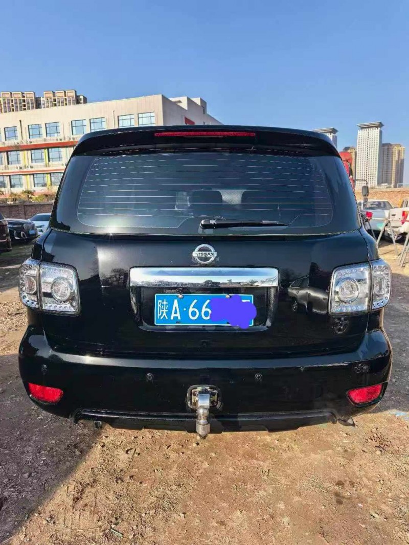 榆林17年日产途乐9