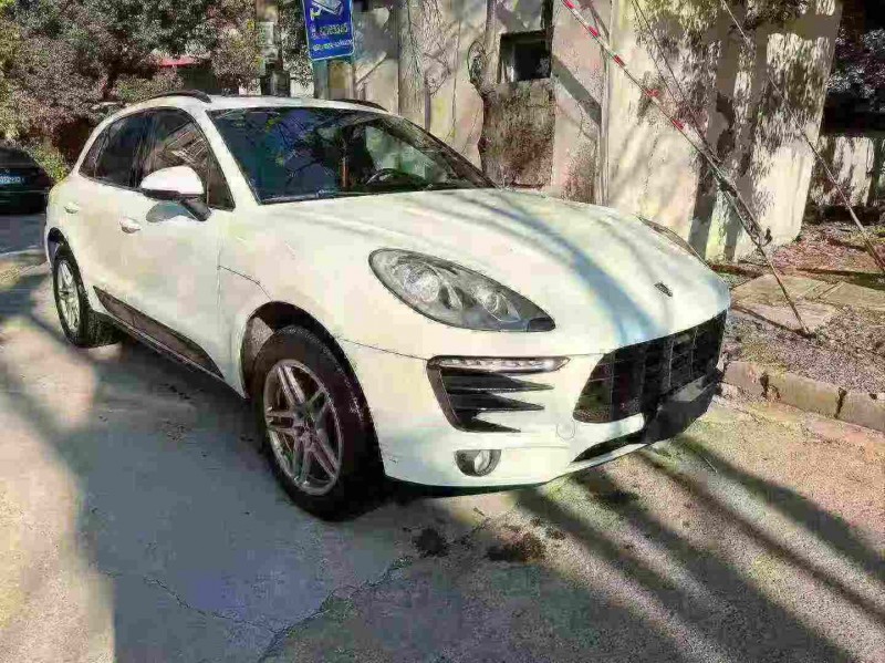 衢州15年保时捷Macan3