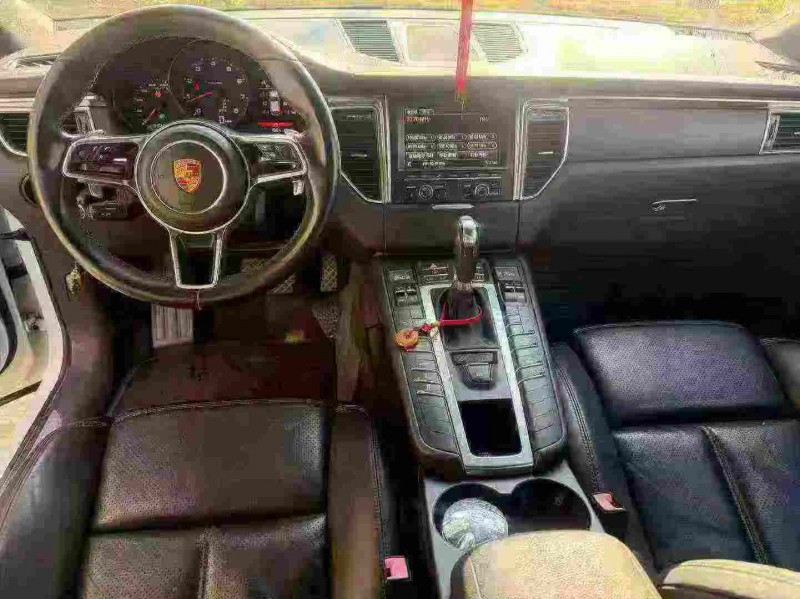 衢州15年保时捷Macan4