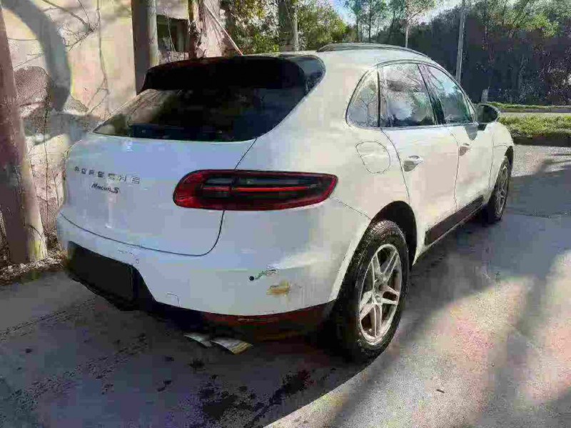 衢州15年保时捷Macan8