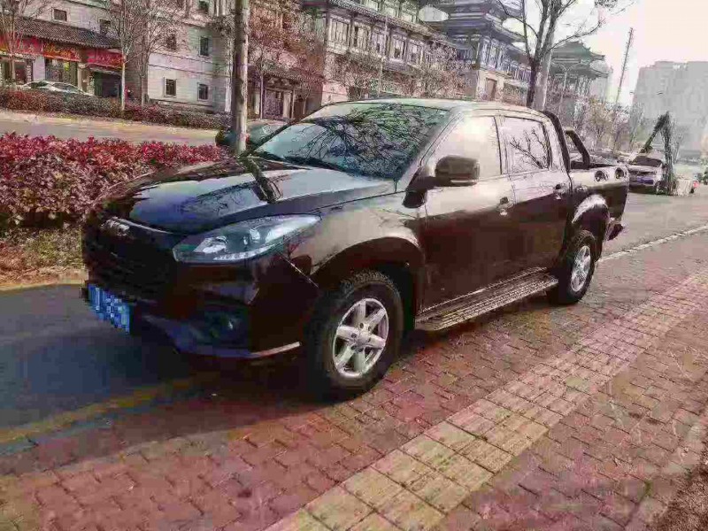 济宁20年江铃宝典3