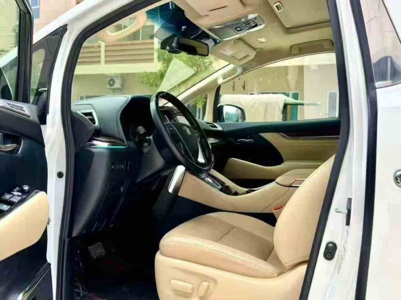 龙岩19年丰田埃尔法6