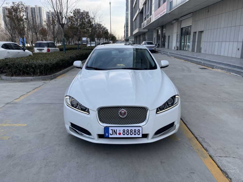 济宁17年捷豹XF1