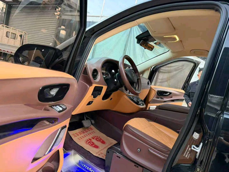 徐州20年奔驰威霆4