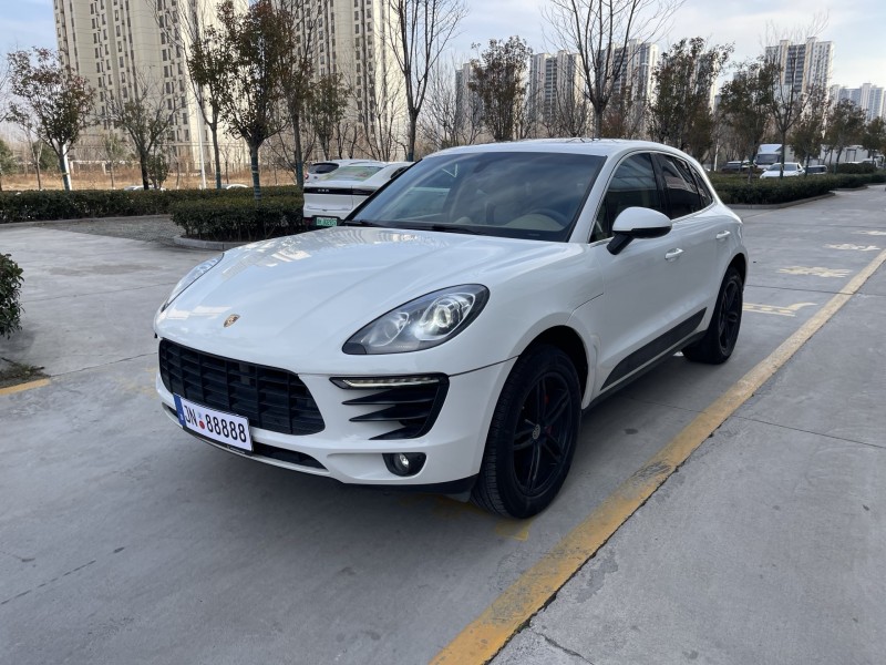 济宁15年保时捷Macan7