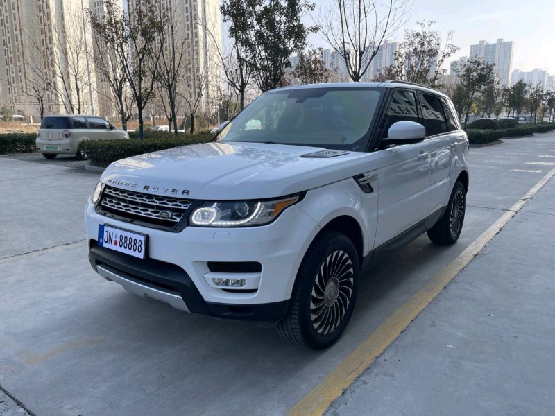 济宁15年路虎揽胜运动2