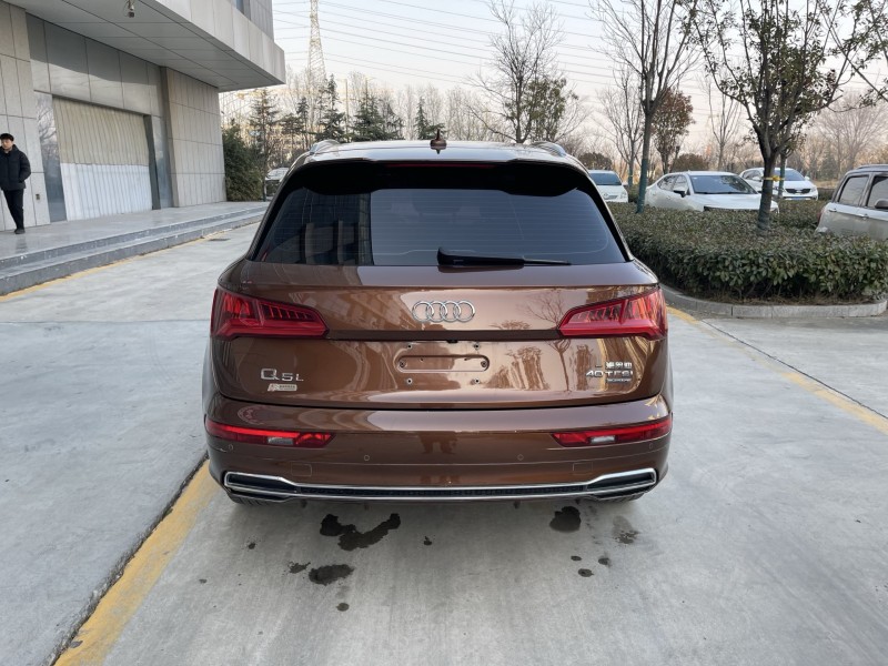 济宁18年奥迪Q59