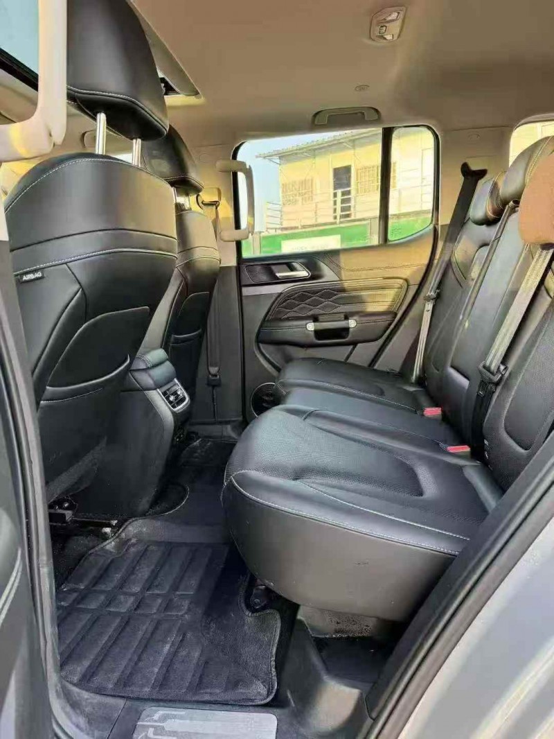 平凉25年长城汽车坦克4