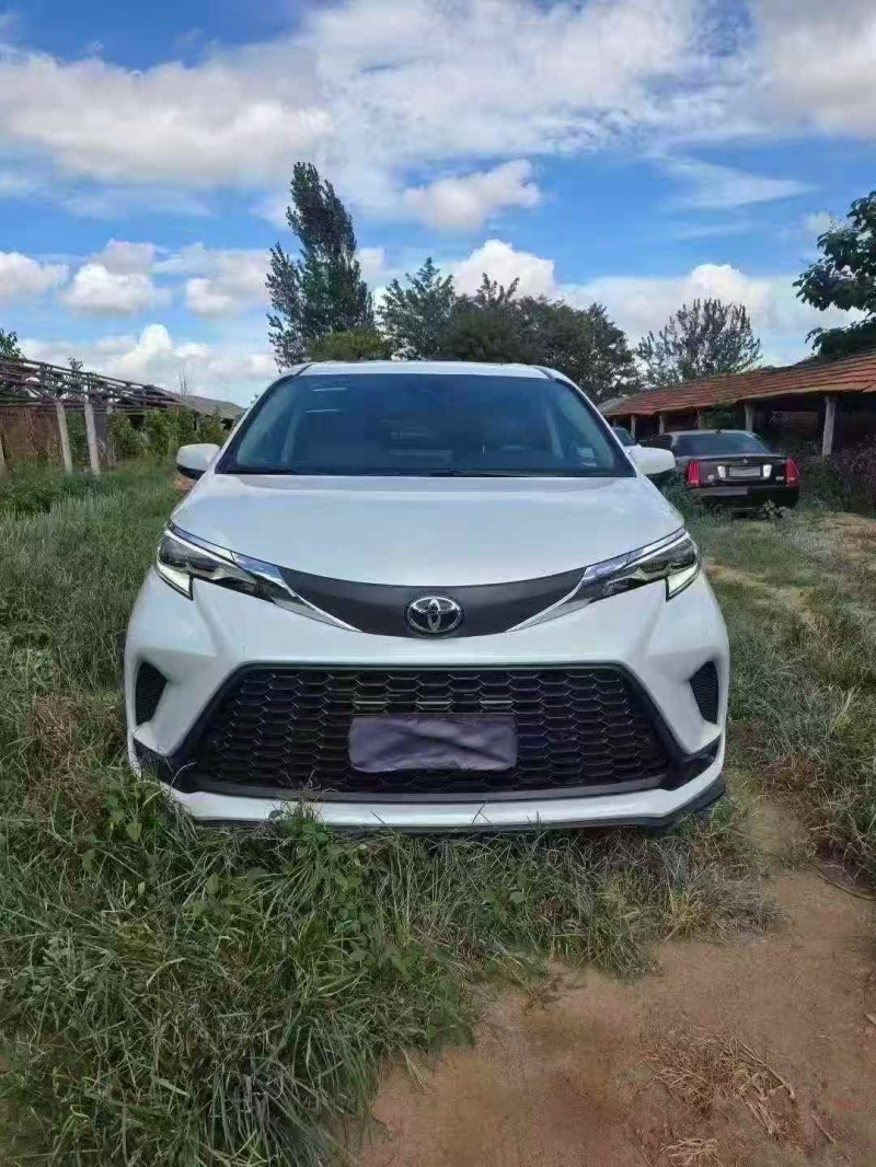 潍坊25年丰田格瑞维亚1