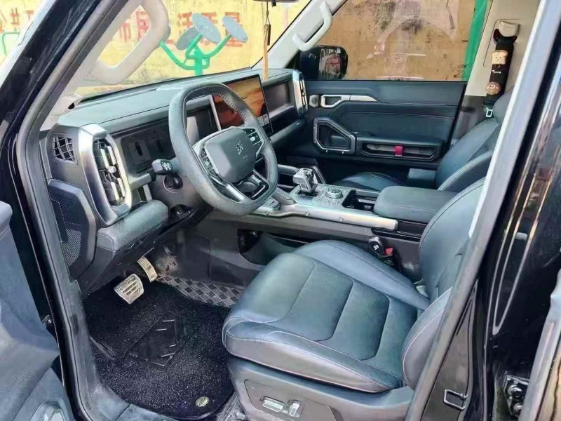 青岛25年奇瑞捷途6