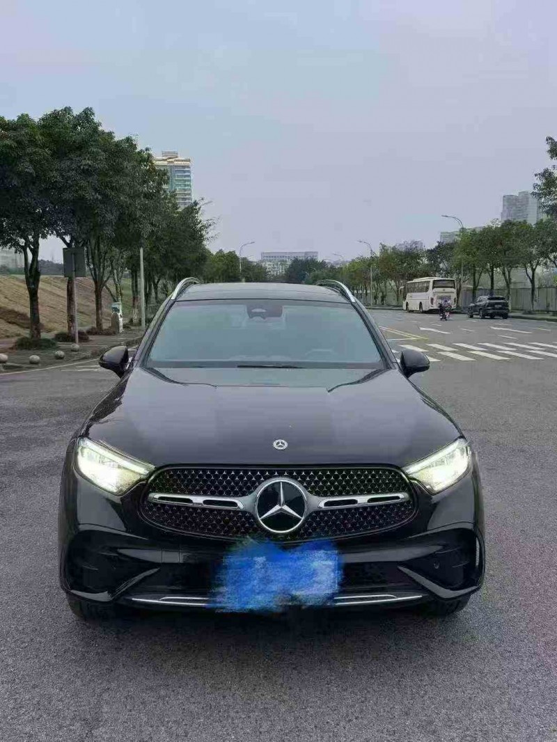 重庆24年奔驰GLC1