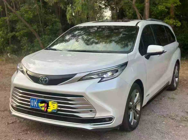 深圳23年丰田塞纳3