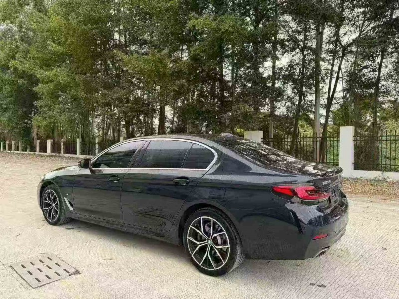 南平23年宝马5系8