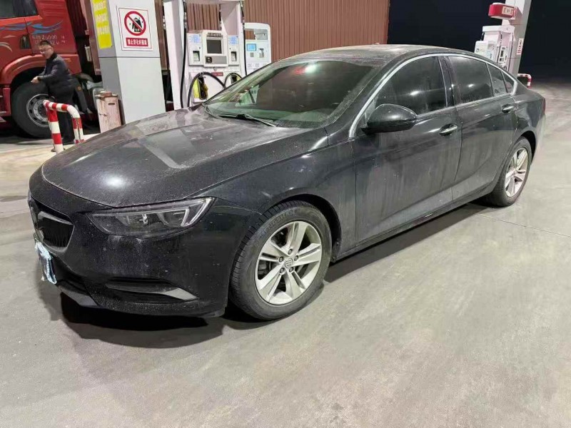 潍坊18年别克君威3