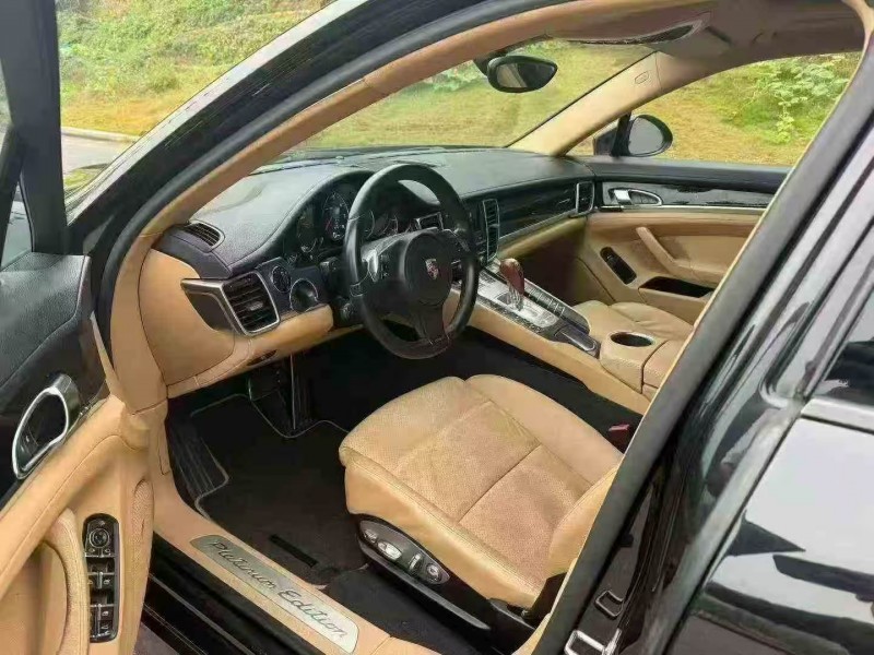 三明13年保时捷帕拉梅拉7