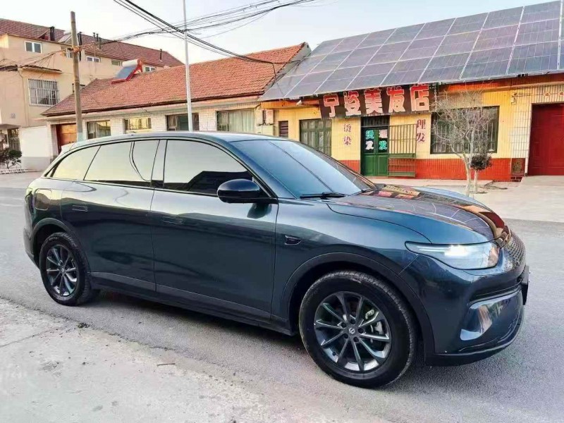 南京24年零跑汽车C113