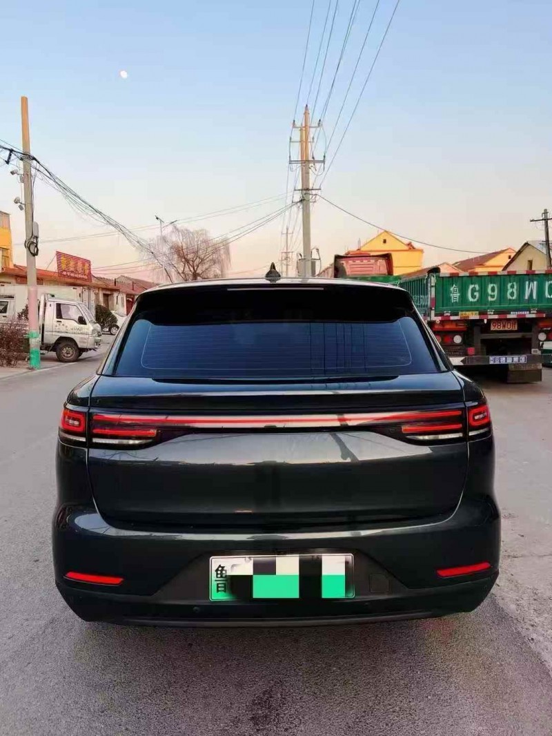 南京24年零跑汽车C119