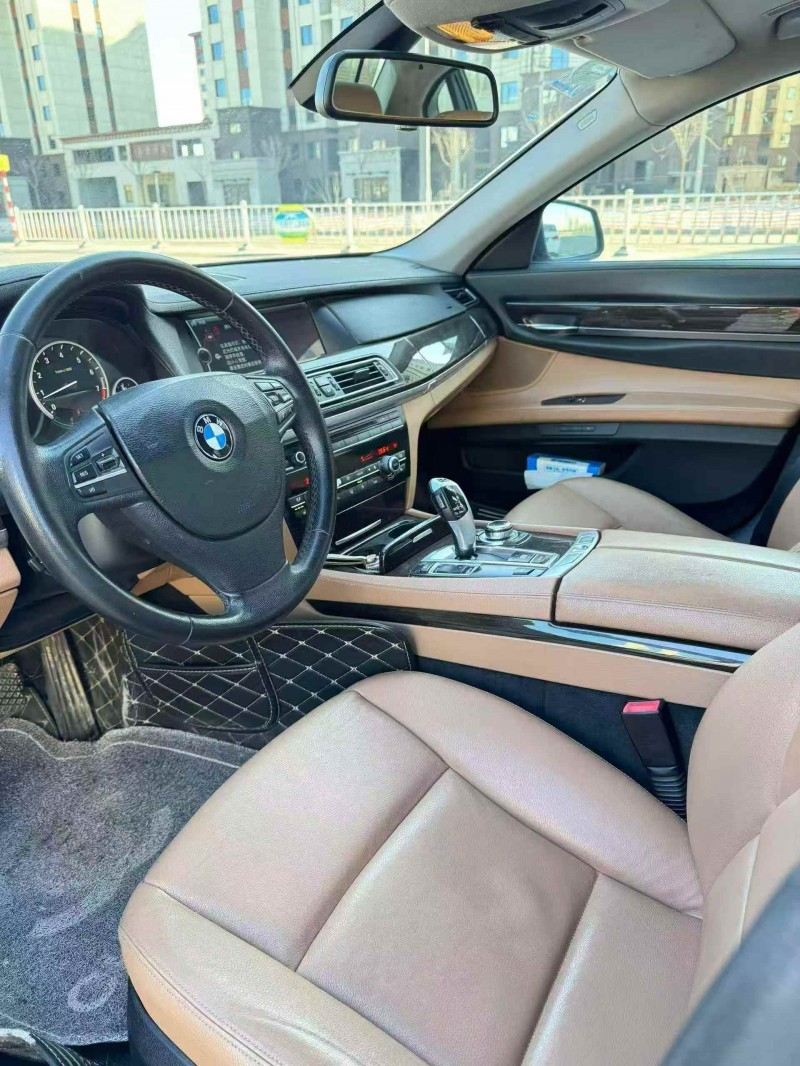 唐山12年宝马7系4