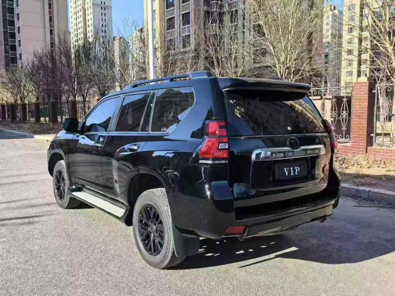 张家口20年丰田普拉多7