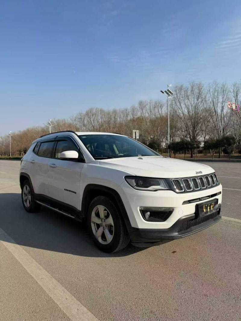 济宁18年Jeep指南者3