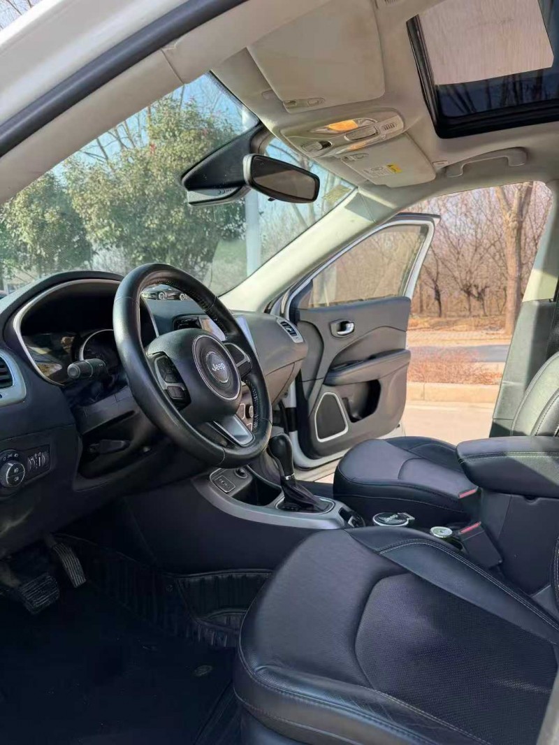 济宁18年Jeep指南者5