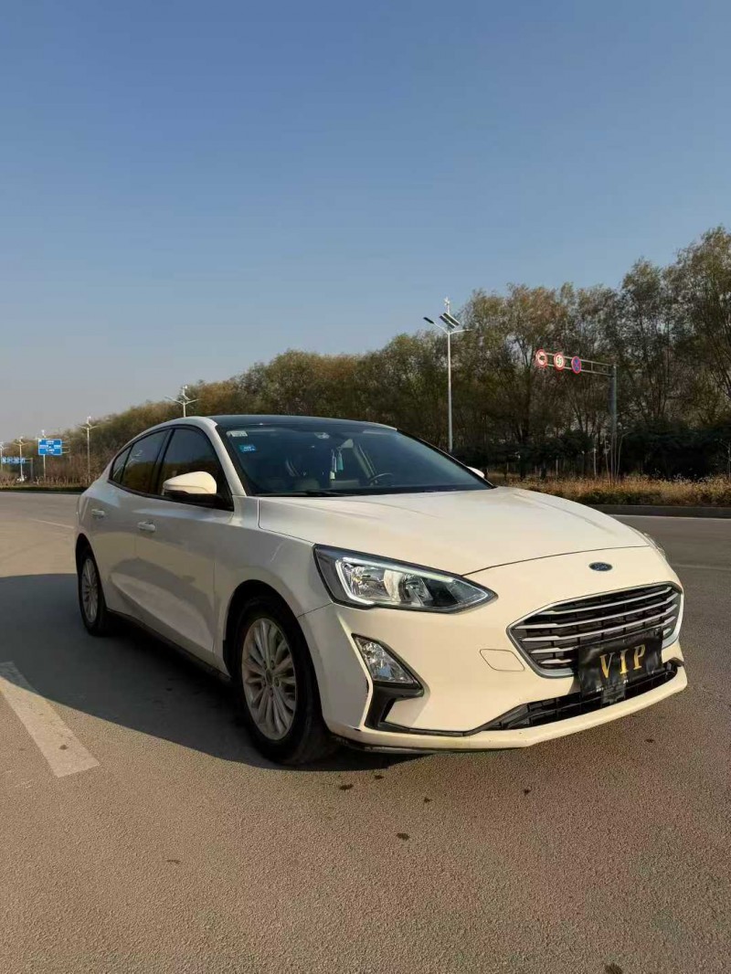 枣庄19年福特福克斯2