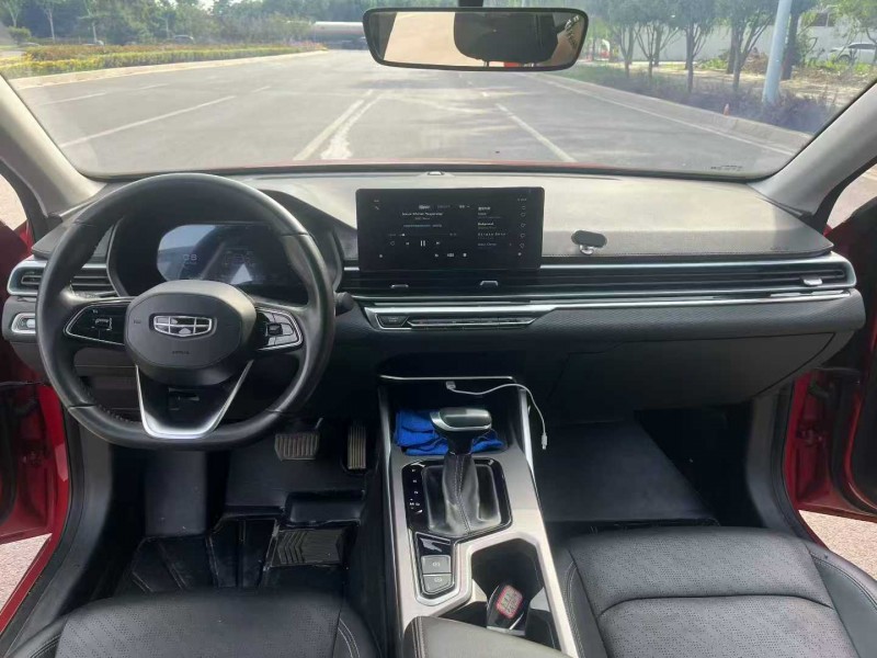 东营21年吉利帝豪6