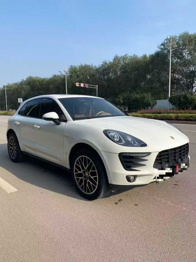 济宁15年保时捷Macan2