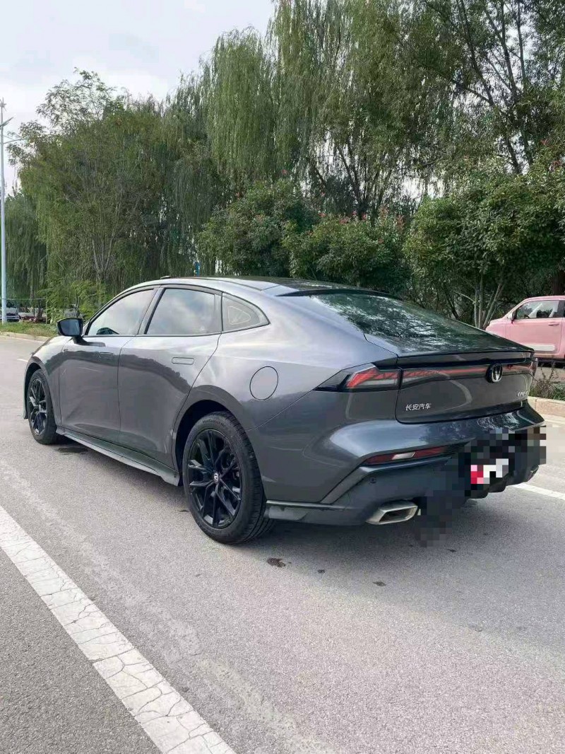 济宁24年长安汽车UNI7