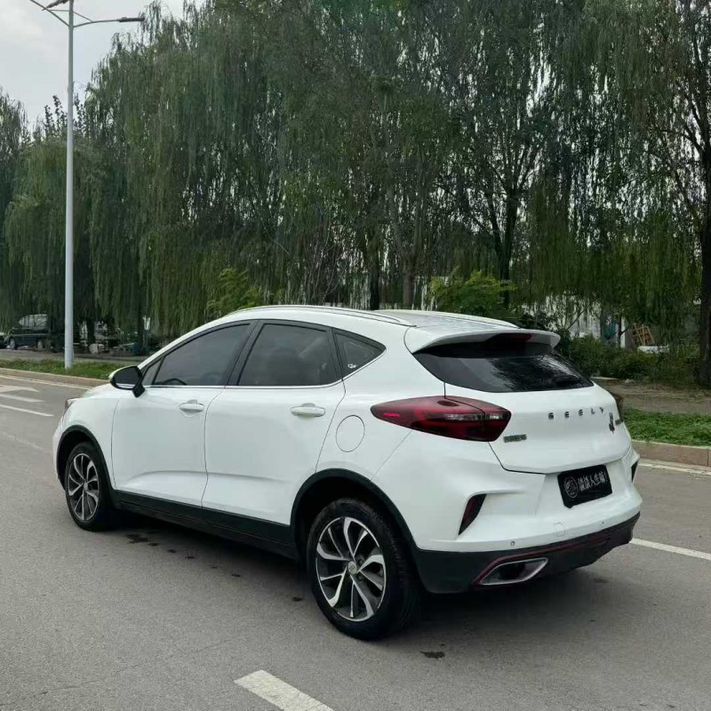 青岛21年吉利帝豪8