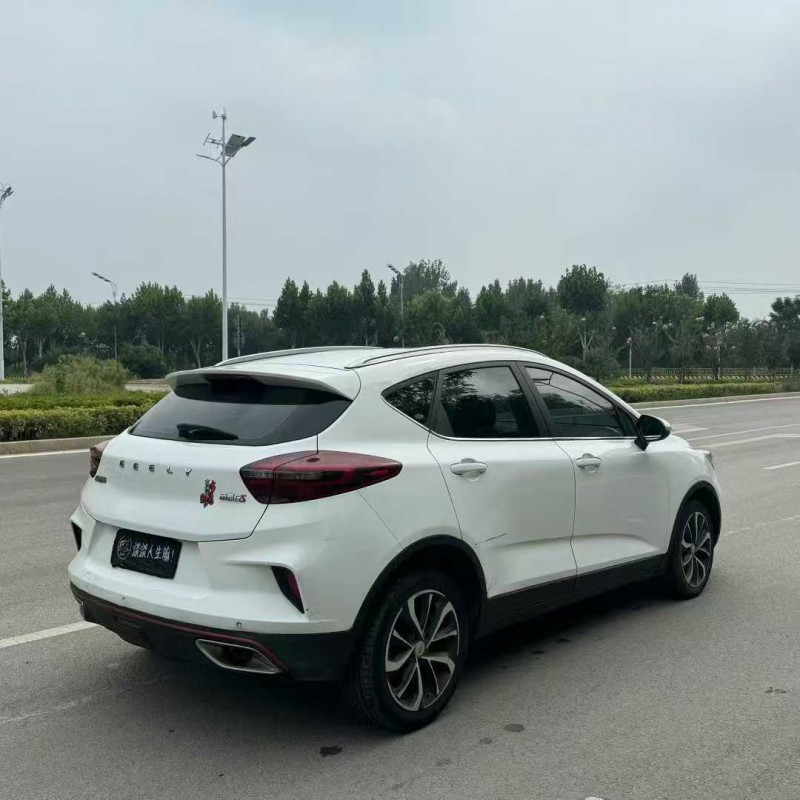 青岛21年吉利帝豪9