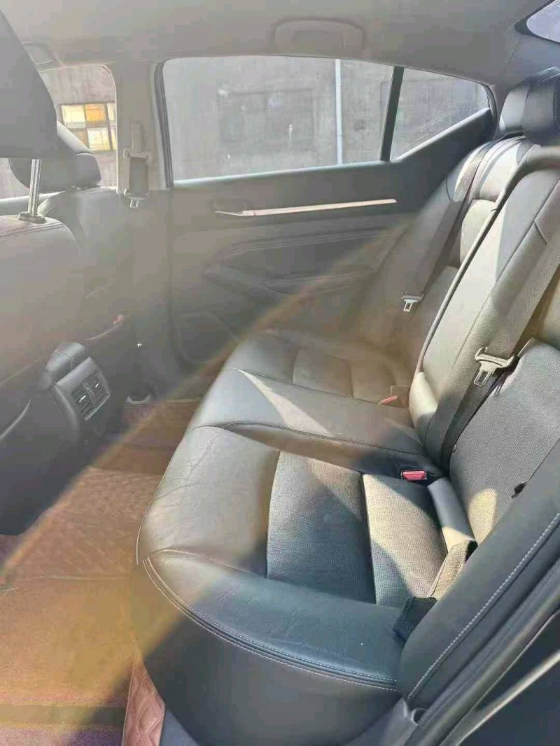 九江21年日产天籁5