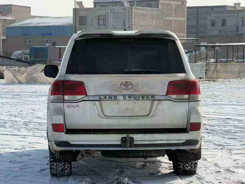 通辽16年丰田兰德酷路泽9