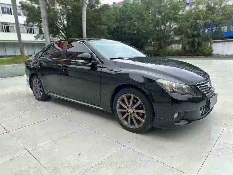 珠海13年丰田锐志3