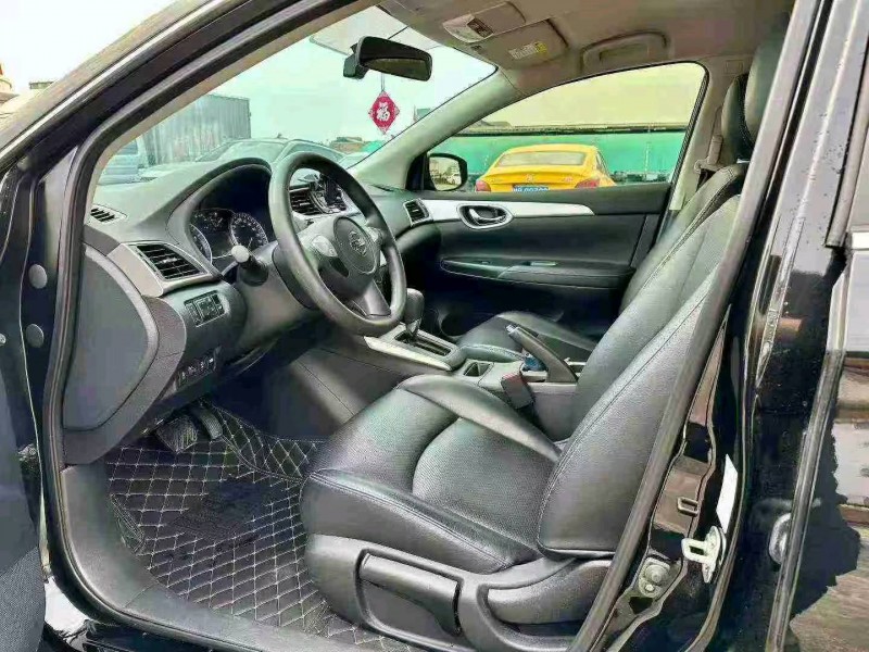 深圳25年日产轩逸6