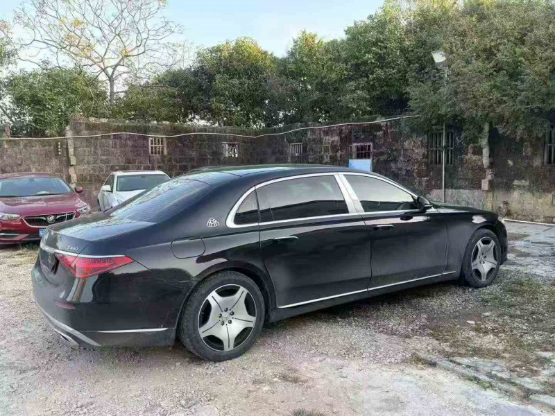 济南23年奔驰迈巴赫S级7