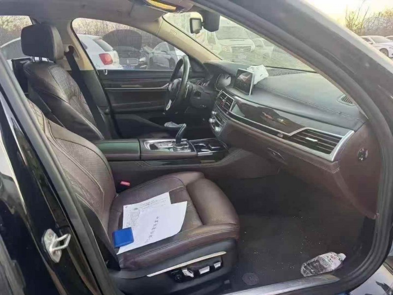 潍坊17年宝马7系8