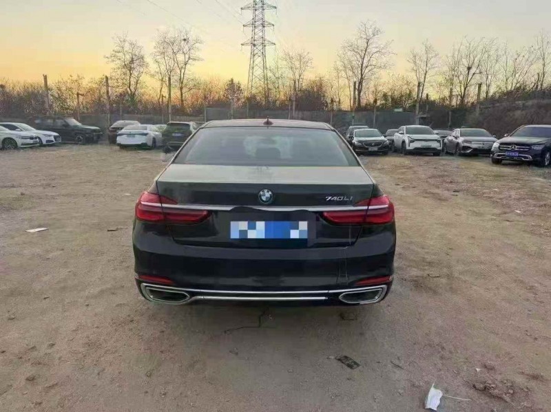 潍坊17年宝马7系9