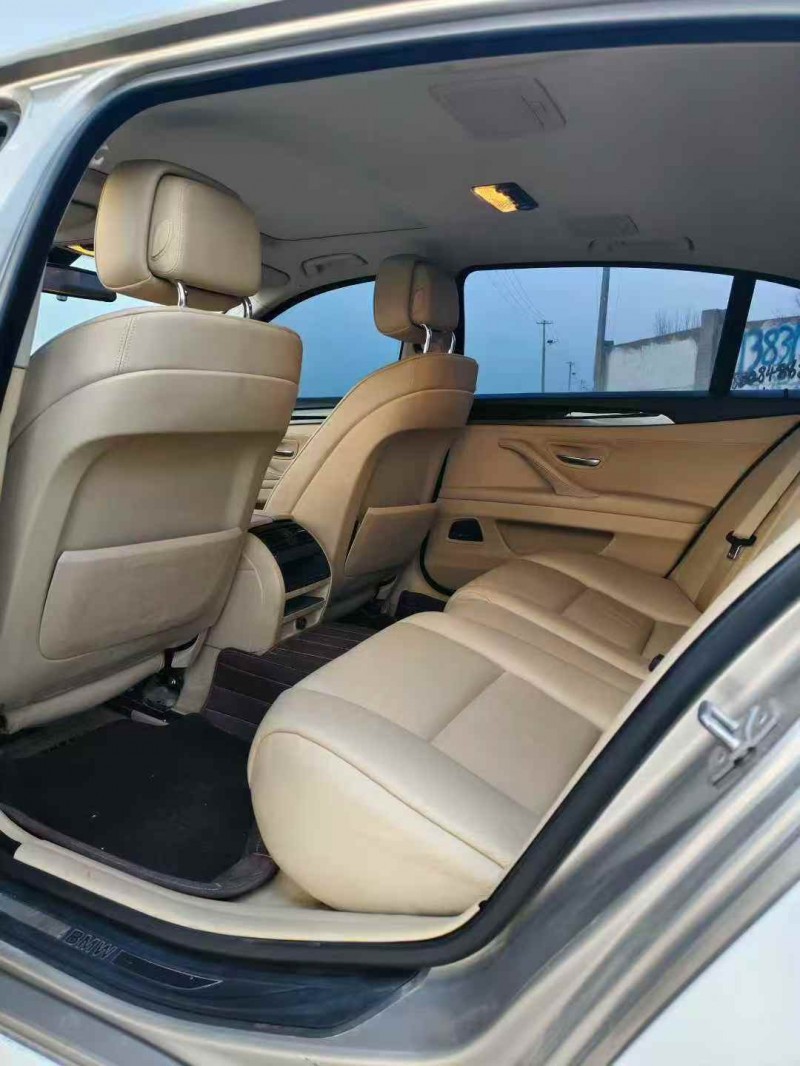 济宁13年宝马5系5