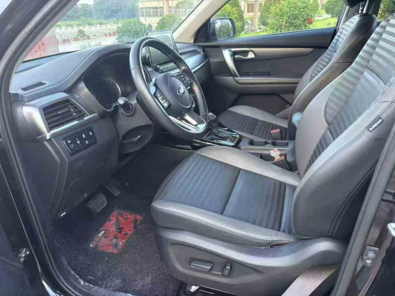 江门18年起亚智跑6